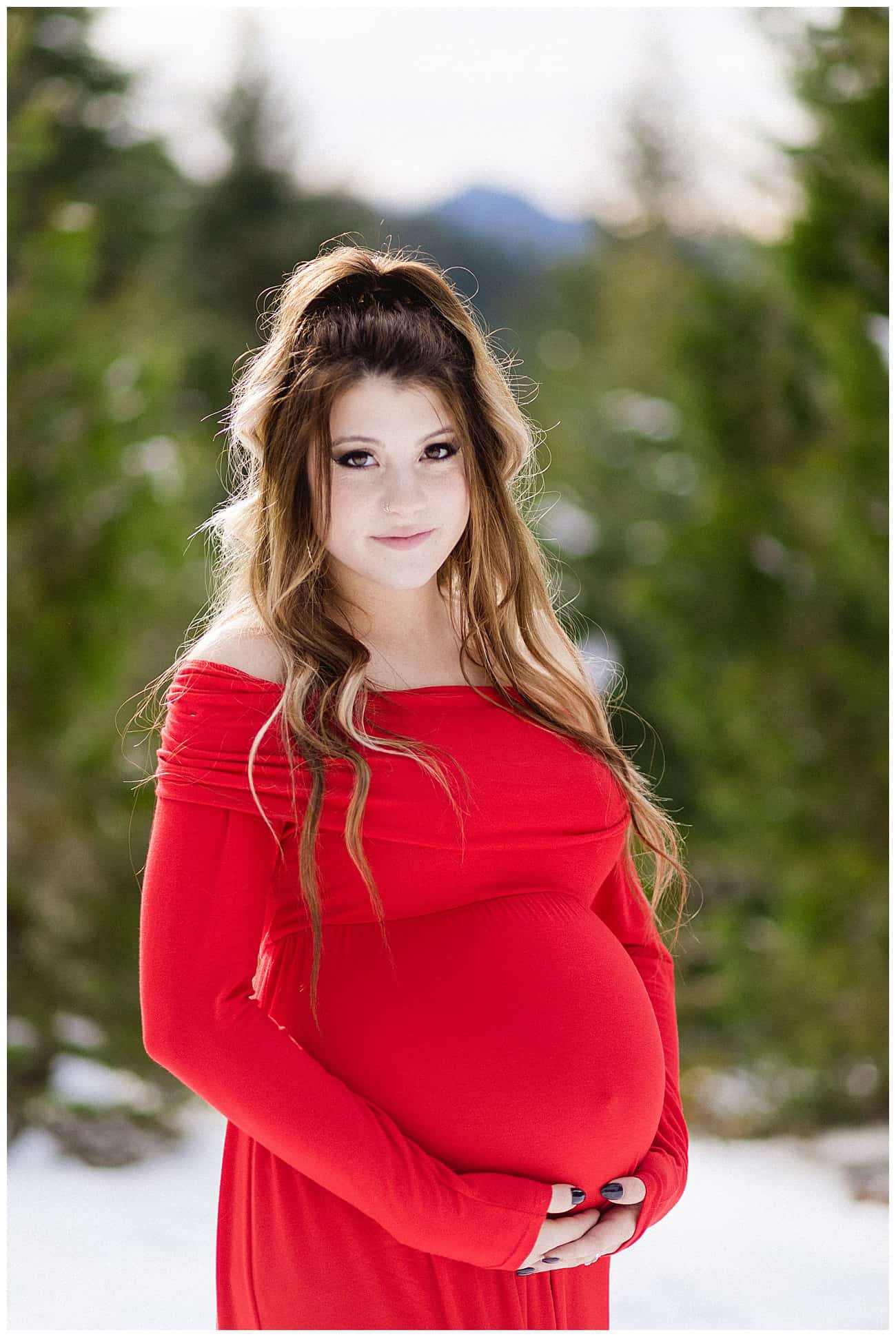 snowy maternity photos